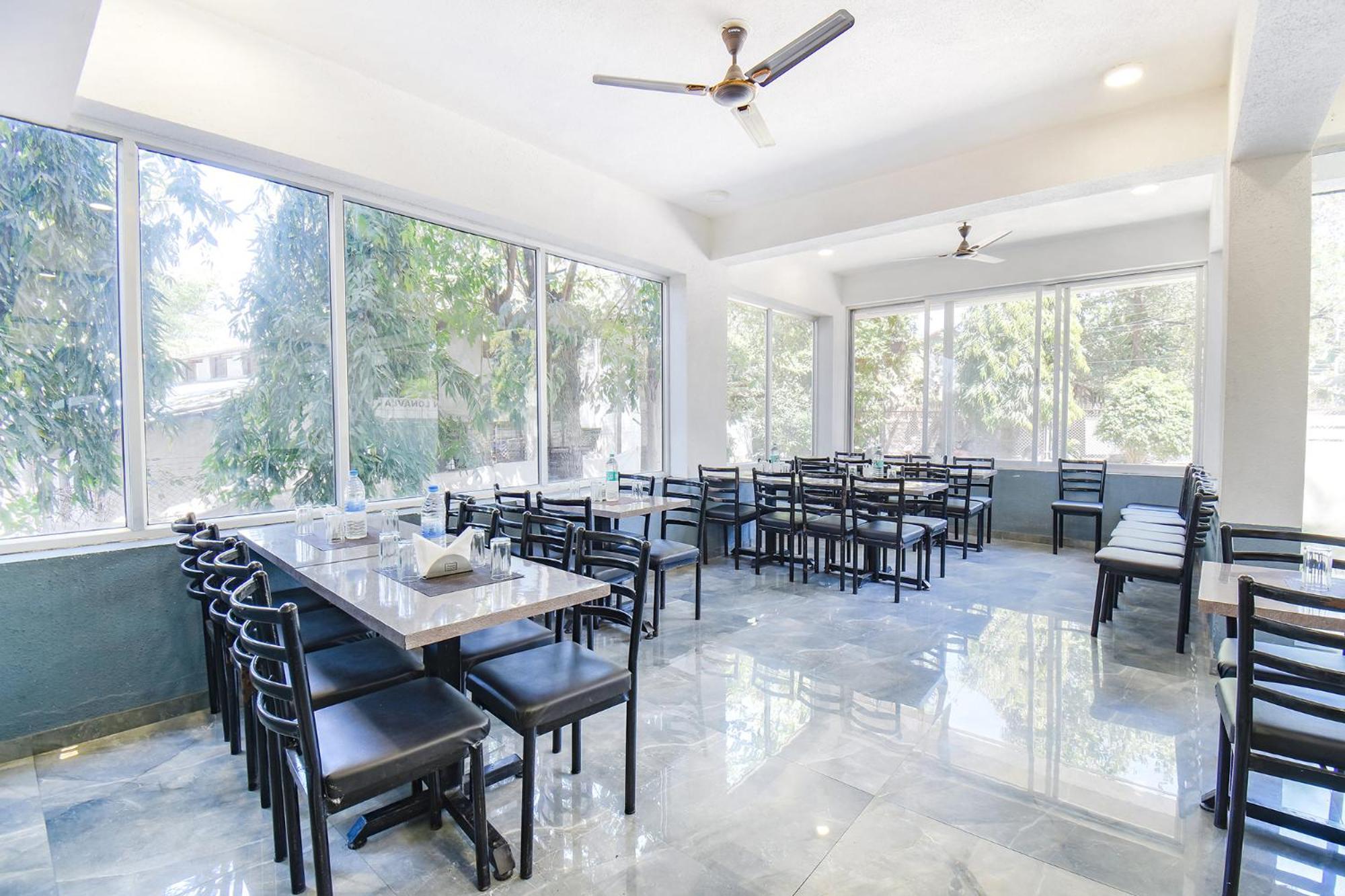 Hill View Hotel By Bil Lonavala Ngoại thất bức ảnh