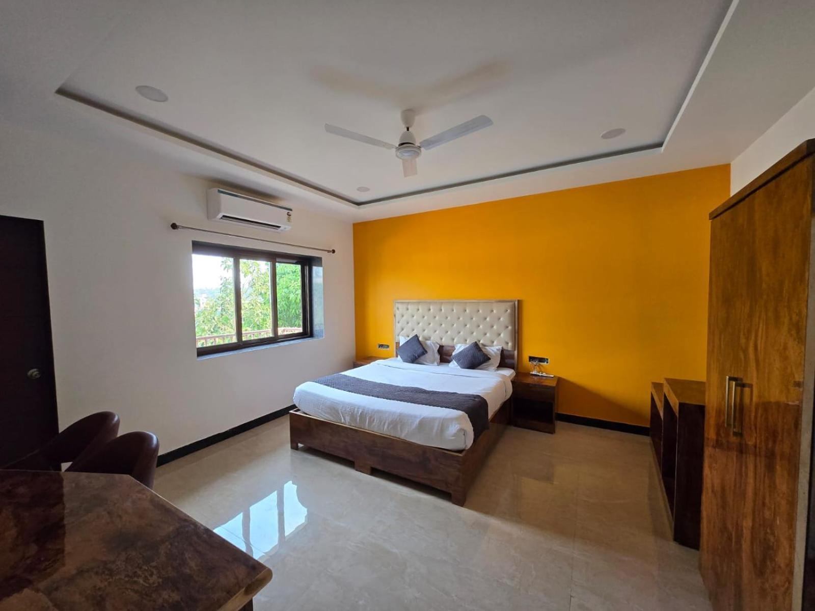 Hill View Hotel By Bil Lonavala Ngoại thất bức ảnh