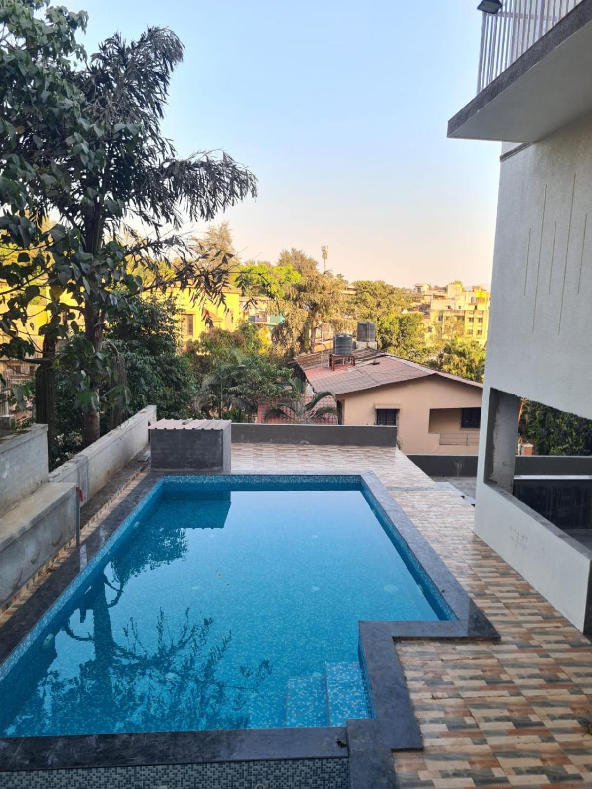 Hill View Hotel By Bil Lonavala Ngoại thất bức ảnh
