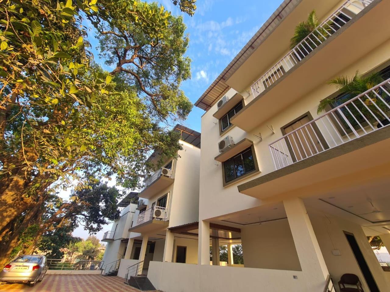 Hill View Hotel By Bil Lonavala Ngoại thất bức ảnh